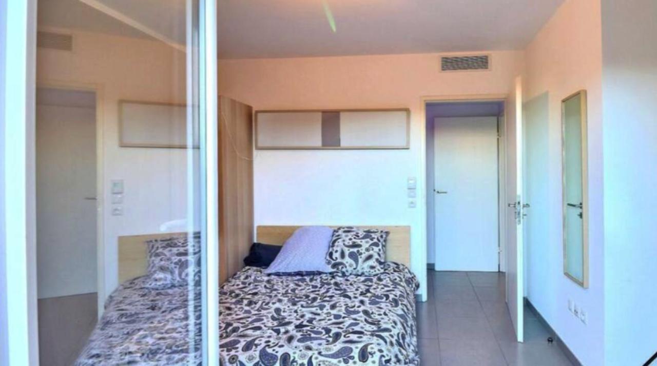 Appartement Spacieux Avec Grande Terrasse Marseille Exterior photo